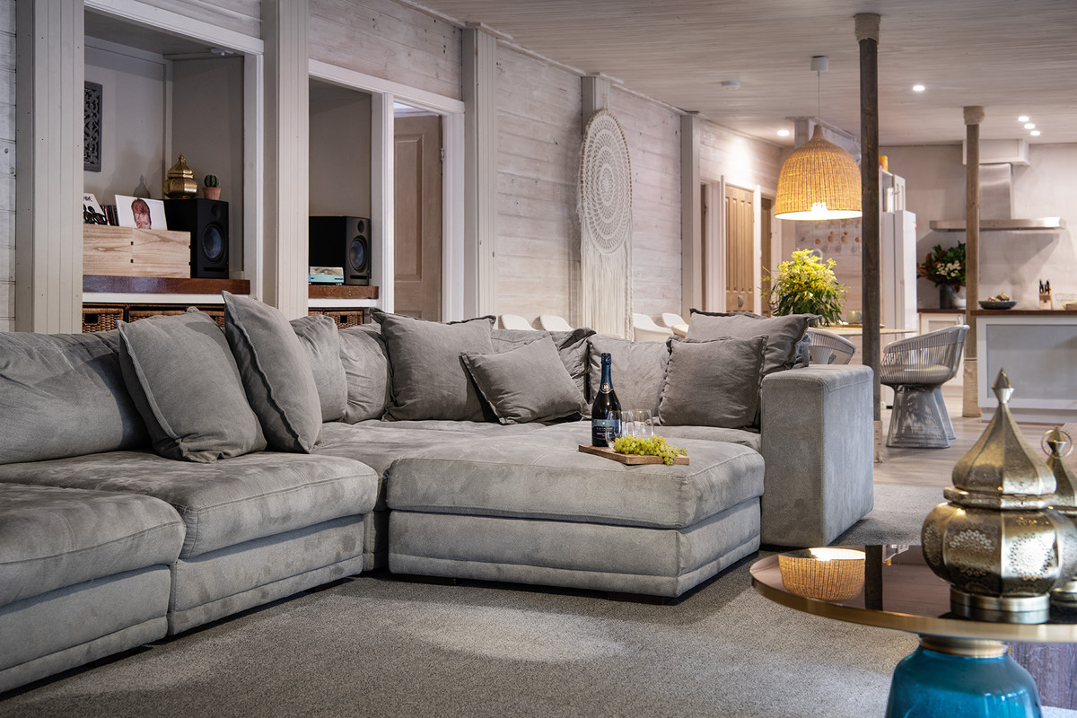 Sectional sofa